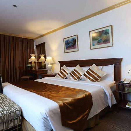 Tiara Oriental Hotel Makati City Exteriér fotografie