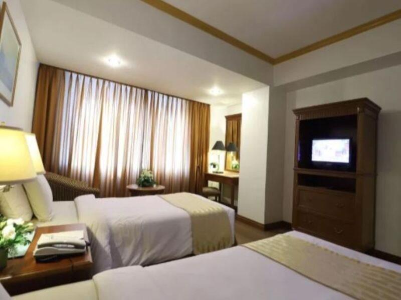 Tiara Oriental Hotel Makati City Exteriér fotografie