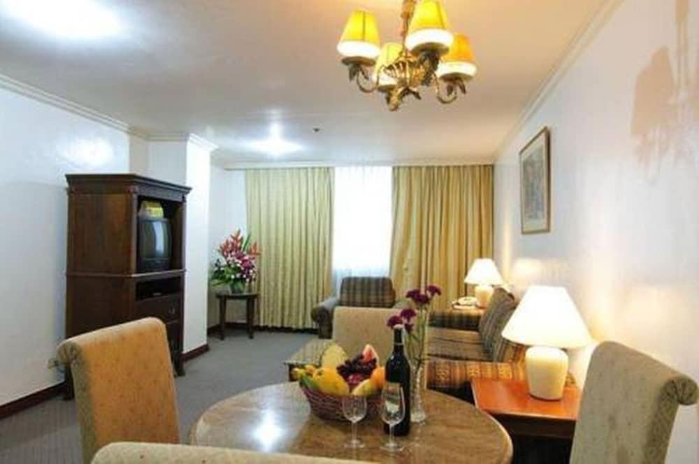 Tiara Oriental Hotel Makati City Exteriér fotografie