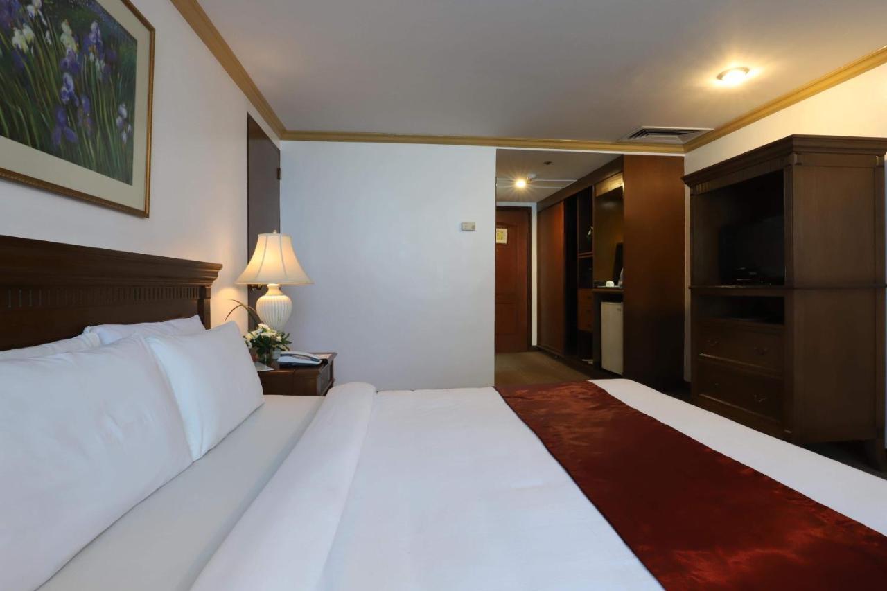 Tiara Oriental Hotel Makati City Exteriér fotografie